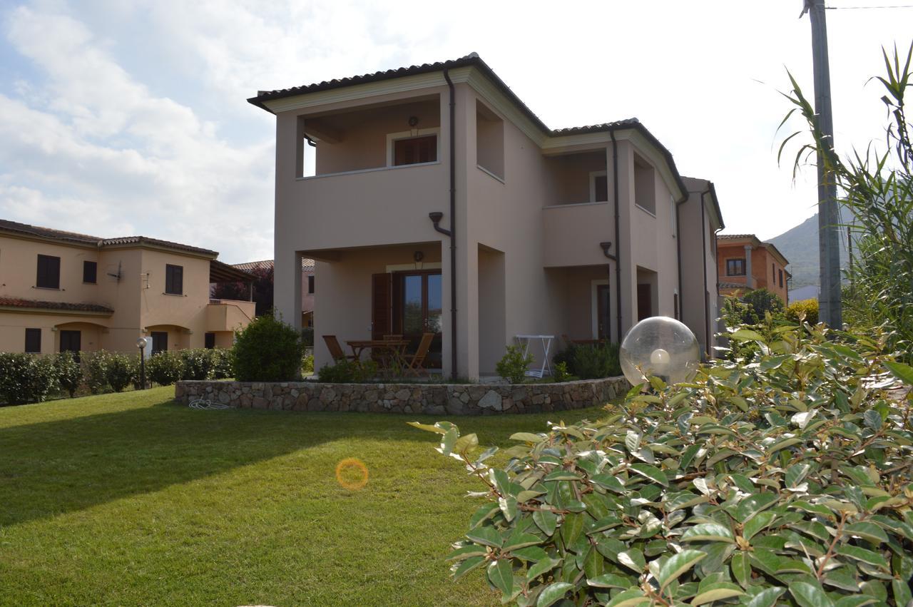 Guest Rooms Affittacamere San Teodoro  Exterior foto