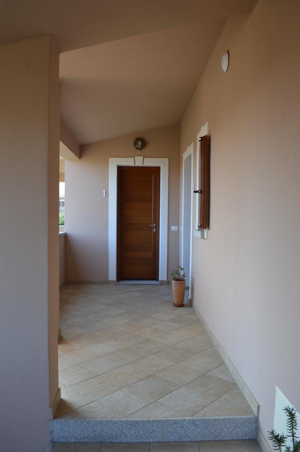 Guest Rooms Affittacamere San Teodoro  Exterior foto