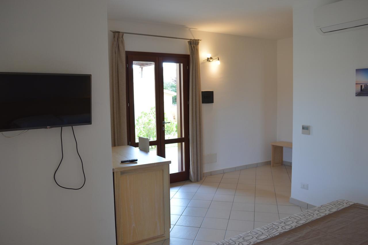 Guest Rooms Affittacamere San Teodoro  Exterior foto